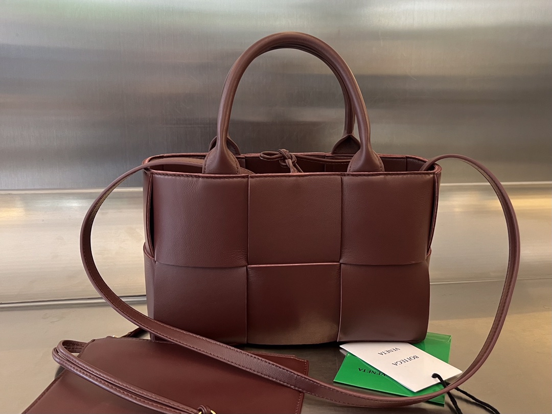 Mini Arco Intreccio Leather Tote Bag Bordeaux